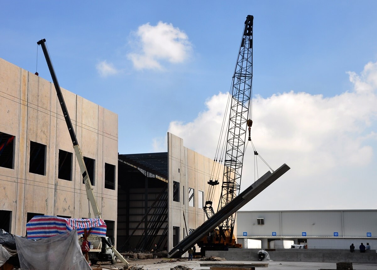 Plantas y naves industriales