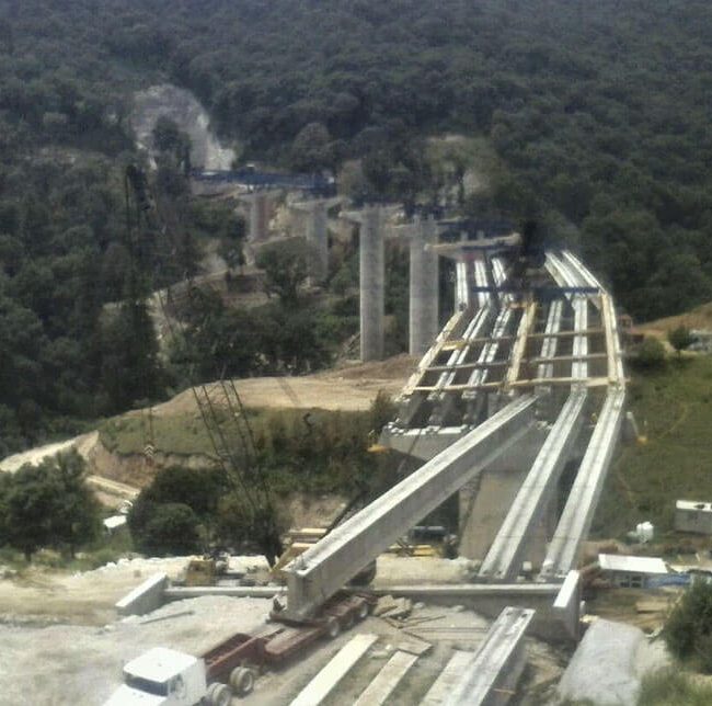 PUENTES SOBRE AUTOPISTA TOLUCA –NAUCALPAN