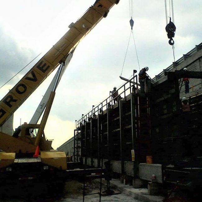 CENTRO COMERCIAL VÍA VALLEJO